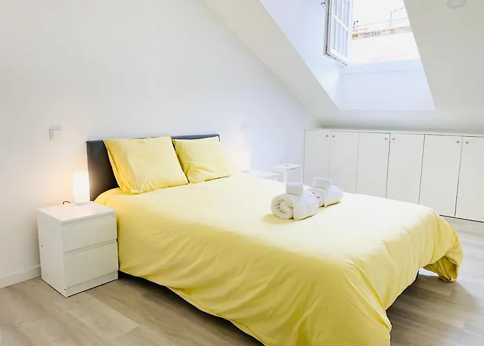 شقة So Close To The Centre أفيرو